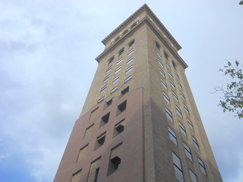 Daniels and Fisher tower, Jacksonville, FL